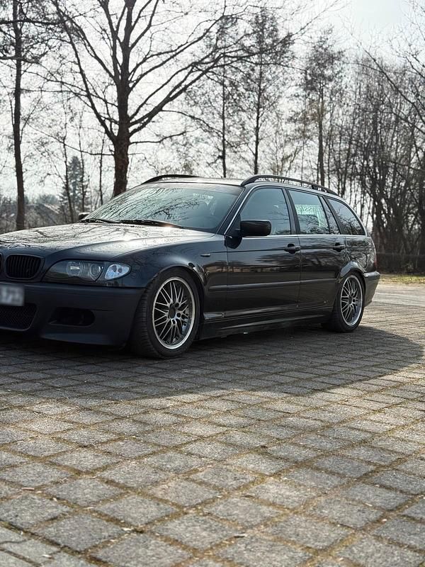 Gebraucht BMW 330 231 PS (169 kW) 2003 Schwarz Kombi
