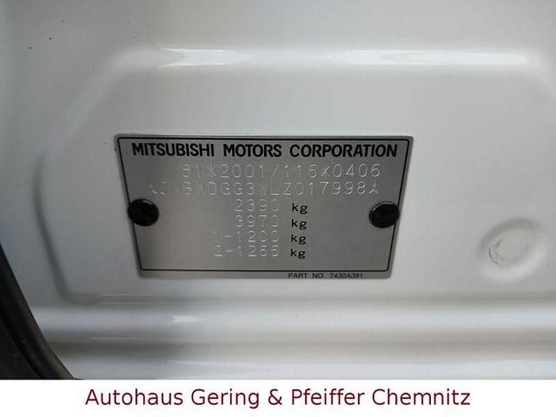 Gebraucht Mitsubishi Outlander P-HEV Plus 224 PS (164 kW) 2020 Weiß SUV
