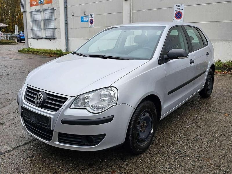 Reflexsilber metallic Gebraucht 2006 VW Polo S Kleinwagen | 2.790 € (Fairer Preis) - Bild 1/4