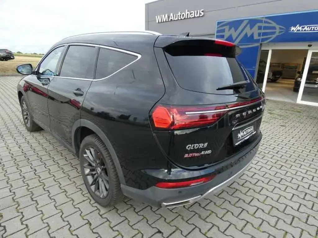 Gebraucht DFSK Fengon 220 PS (161 kW) 2022 Schwarz (metallic) SUV