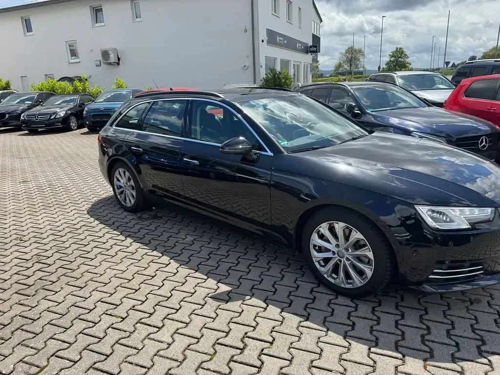Gebraucht Audi A4 Design 190 PS (139 kW) 2018 Schwarz Kombi