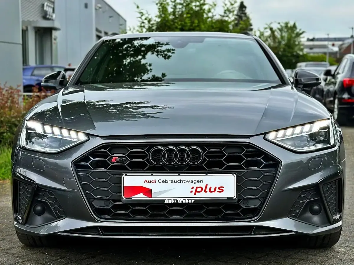 Używany Audi S4 Ambiente 341 KM (250 kW) 2023 Szary Kombi