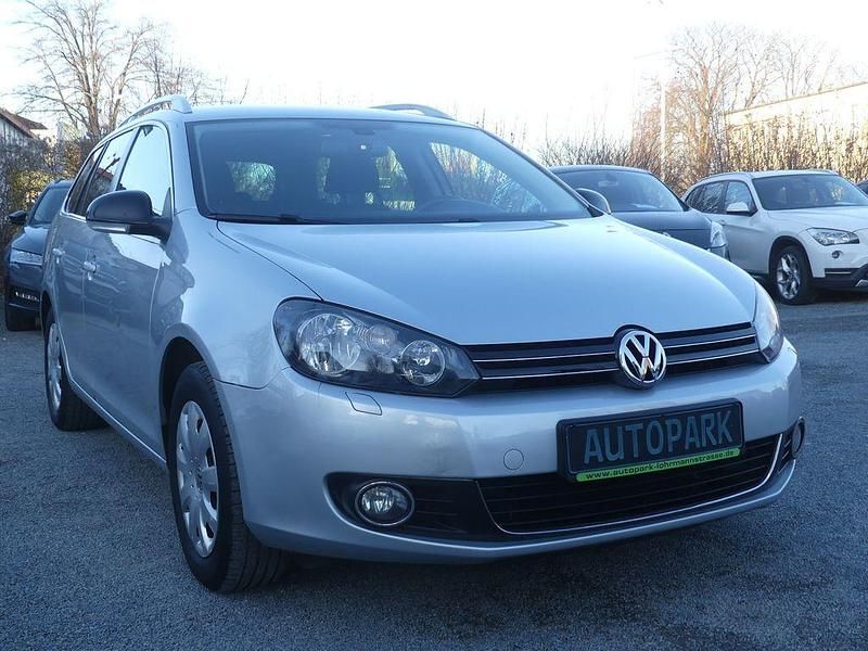 Gebraucht VW Golf VI Style 105 PS (77 kW) 2011 Silber Kleinwagen