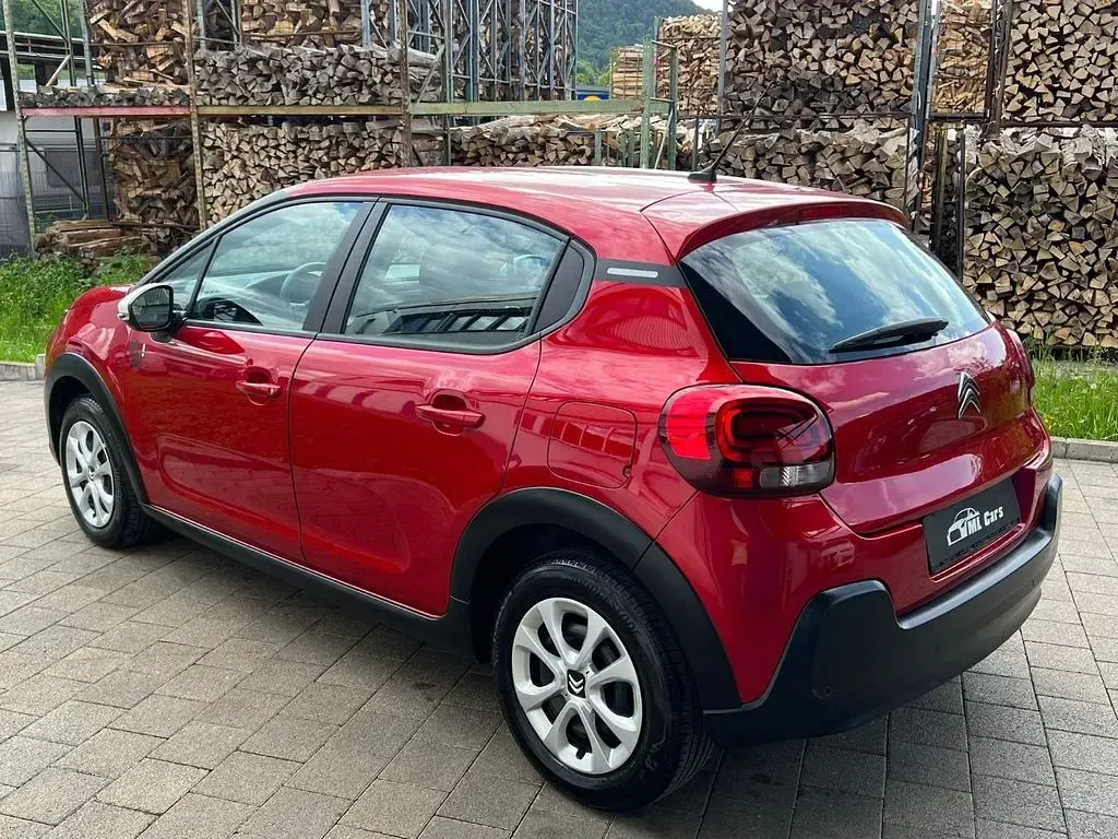 Usado Citroën C3 82 CV (60 kW) 2024 Rojo Berlina