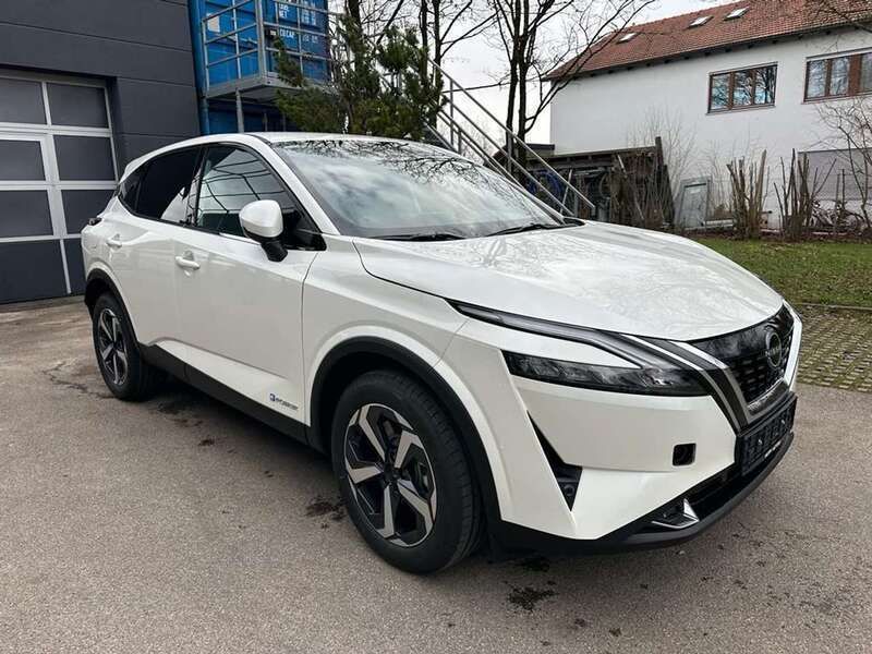 Pearl white perleffekt Neu 2024 Nissan Qashqai N-Connecta SUV | 35.900 € (Fairer Preis) - Bild 1/4