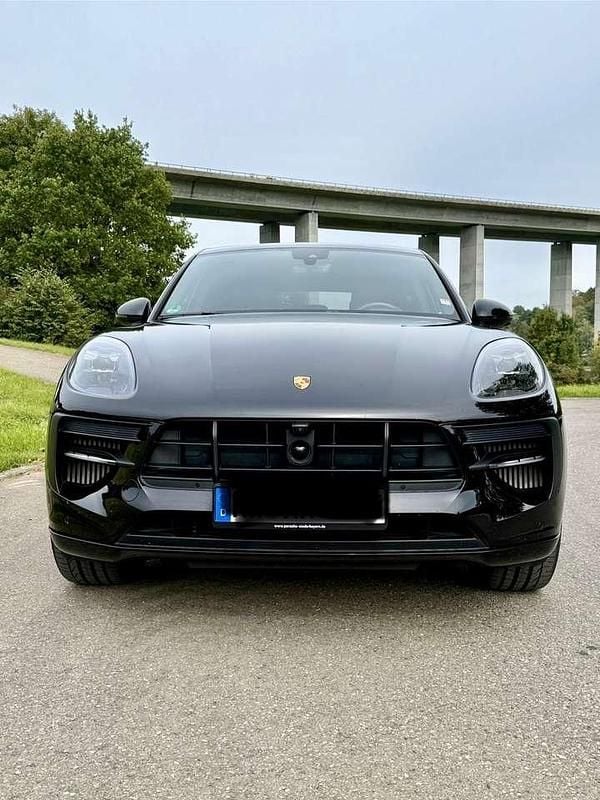 Schwarz Gebraucht 2020 Porsche Macan GTS SUV | 61.000 € (Superpreis) - Bild 1/4