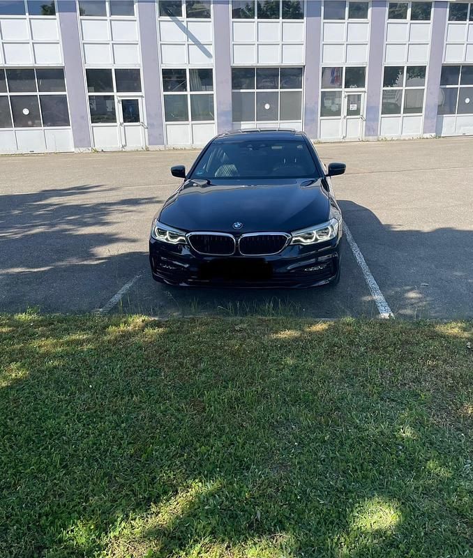 Gebraucht BMW 540 Sport Line 320 PS (235 kW) 2018 Blau Limousine