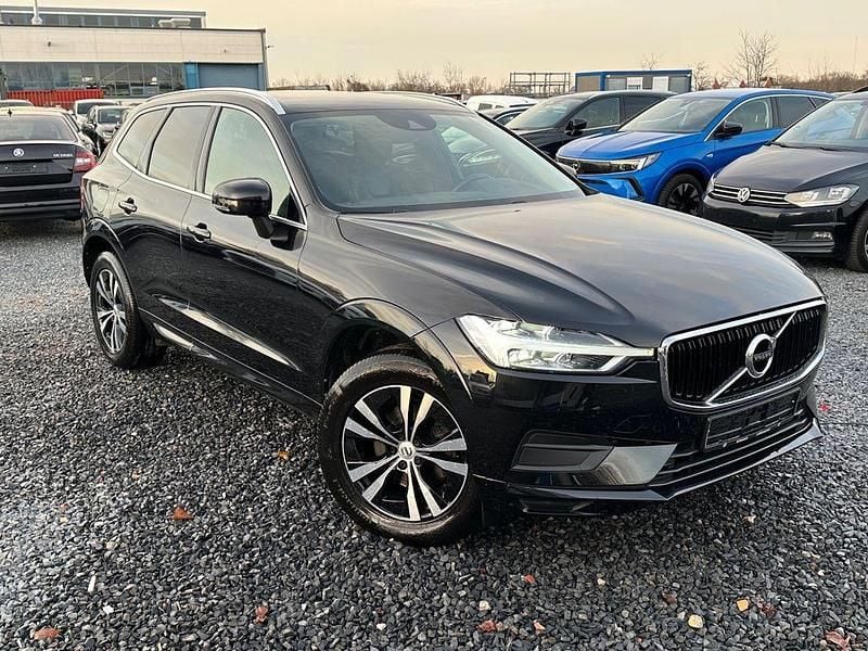 Schwarz Gebraucht 2020 Volvo XC60 Momentum SUV | 19.600 € (Superpreis) - Bild 1/4