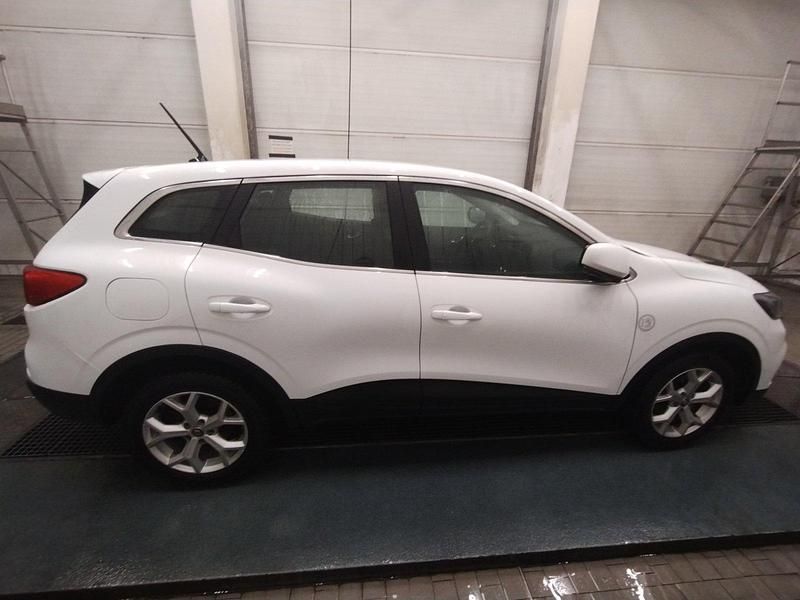 Gebraucht Renault Kadjar 140 PS (102 kW) 2022 Weiß SUV