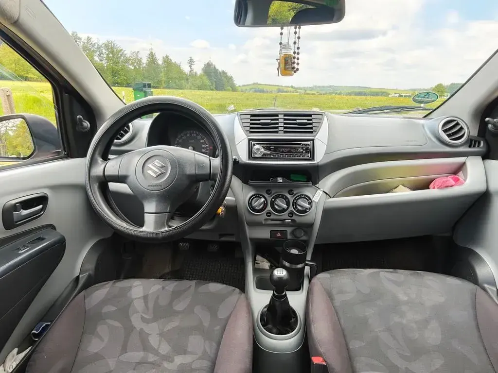 Gebraucht Suzuki Alto Basic 68 PS (50 kW) 2009 Rot Kleinwagen