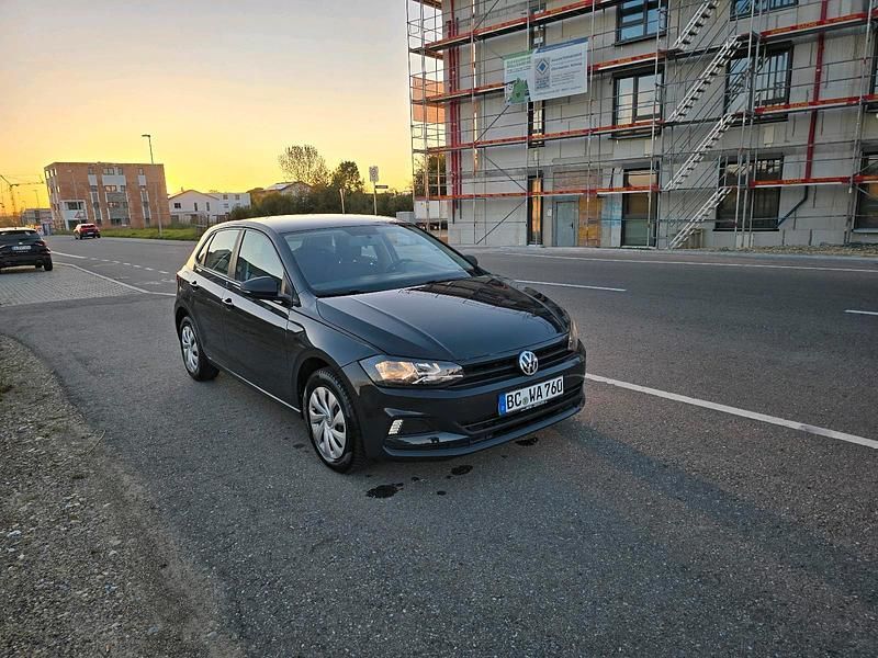 Grau Gebraucht 2020 VW Polo Kleinwagen | 12.000 € (Guter Preis) - Bild 1/4