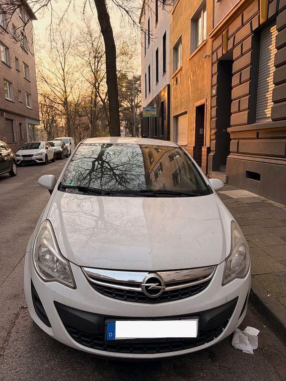 Gebraucht Opel Corsa Selection 70 PS (51 kW) 2011 Weiß Kleinwagen