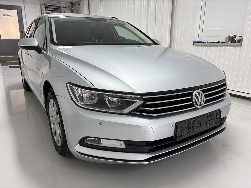 Second-hand VW Passat 150 CP (110 kW) 2015 Argintiu Break