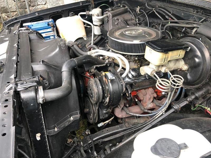 Gebraucht Chevrolet Silverado 160 PS (117 kW) 1985 Schwarz SUV