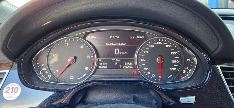 Gebraucht Audi A8 Ambiente 250 PS (183 kW) 2011 Silber Limousine