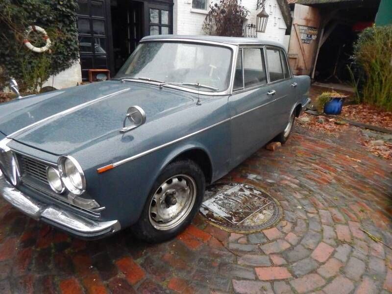 Grau Gebraucht 1963 Alfa Romeo 2600 Limousine | 22.000 € - Bild 1/4