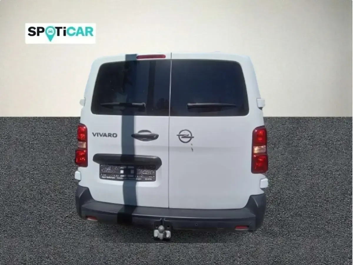 Gebraucht Opel Vivaro 144 PS (105 kW) 2023 Kaolin weiss Van / Kleinbus