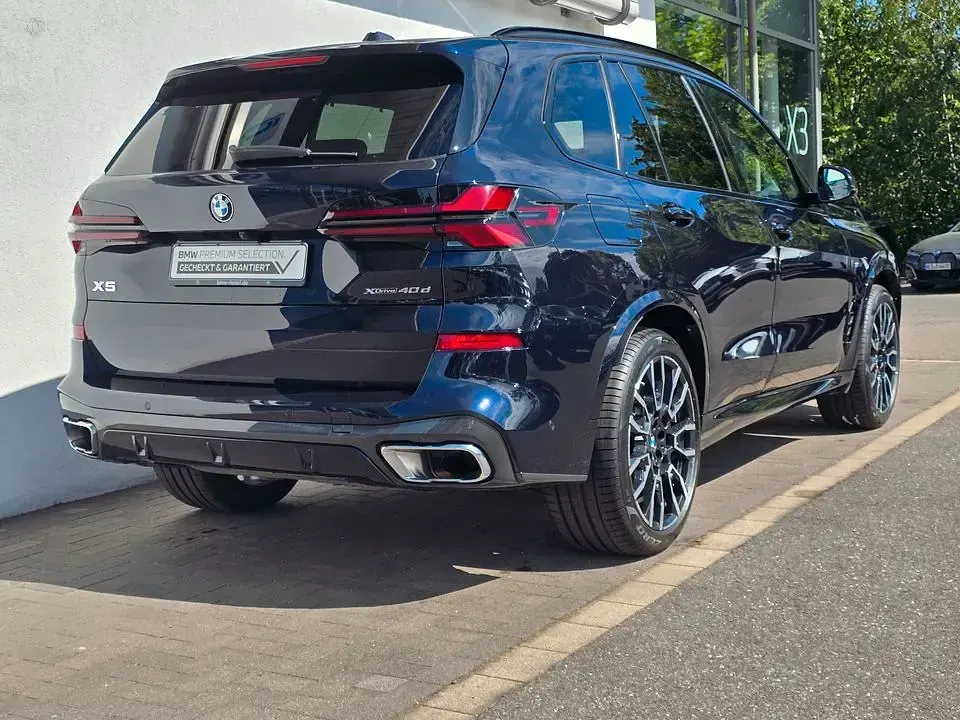 Gebraucht BMW X5 M Sport 352 PS (258 kW) 2025 Schwarz SUV