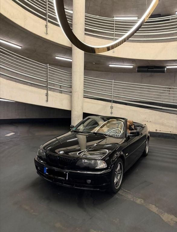 Gebraucht BMW 318 Cabriolet 143 PS (105 kW) 2002 Schwarz Cabrio