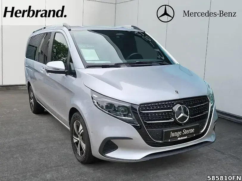 Gebraucht Mercedes V300 Style 237 PS (174 kW) 2024 Silber Van / Kleinbus