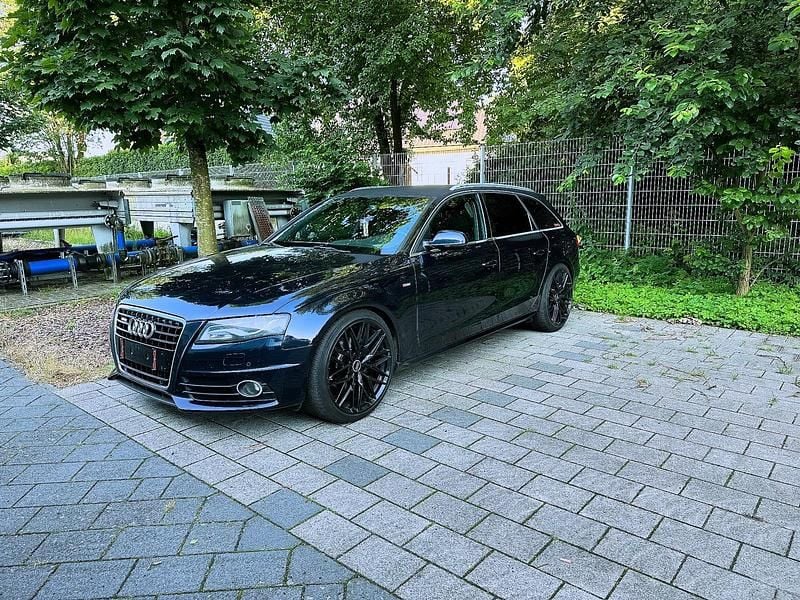 Gebraucht Audi A4 S-line plus 265 PS (194 kW) 2010 Kombi