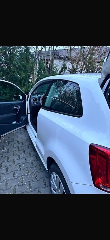 Gebraucht VW Polo 90 PS (66 kW) 2010 Weiß Kleinwagen