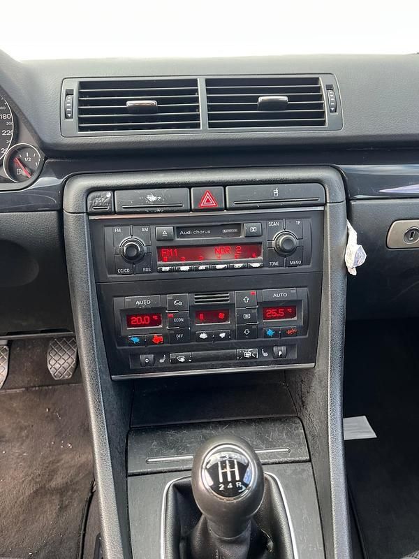 Gebraucht Audi A4 177 PS (130 kW) 2002 Schwarz Kombi