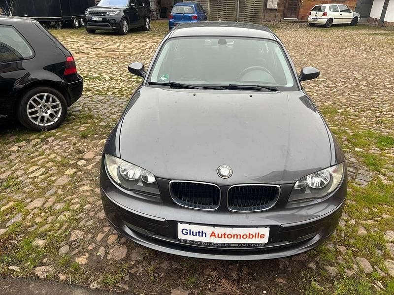 Gebraucht BMW 118 143 PS (105 kW) 2007 Sparkling graphite metallic Kleinwagen