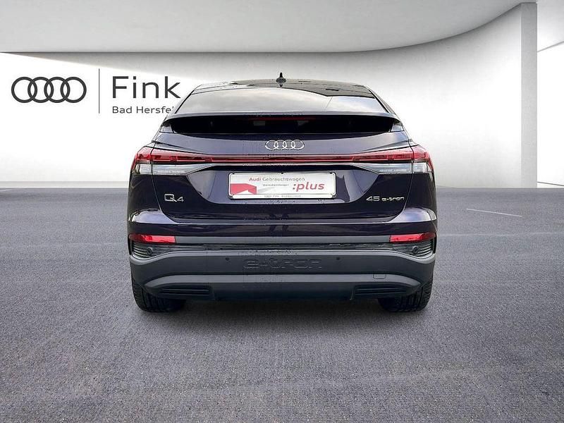 Gebraucht Audi Q4 Sportback e-tron Ambiente 210 kW (286 PS) 2025 Violett (auroraviolett metallic) SUV