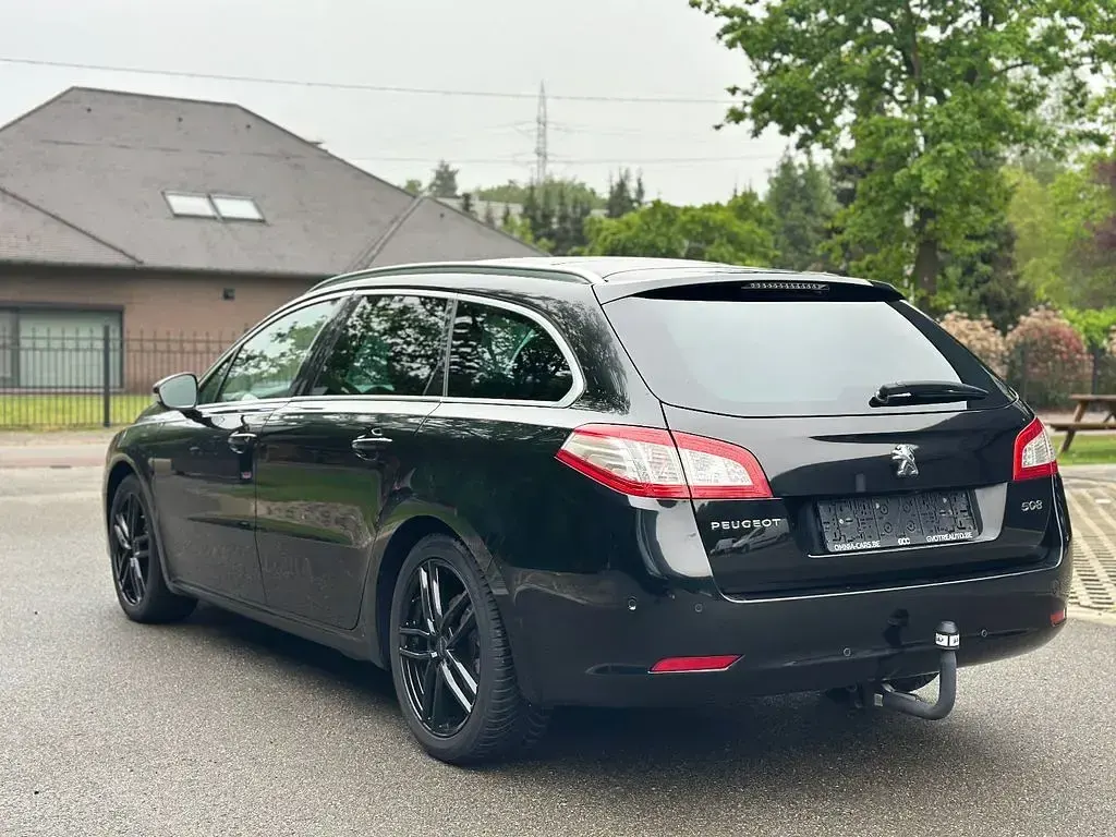 Gebraucht Peugeot 508 SW Allure 179 PS (131 kW) 2015 Schwarz Kombi