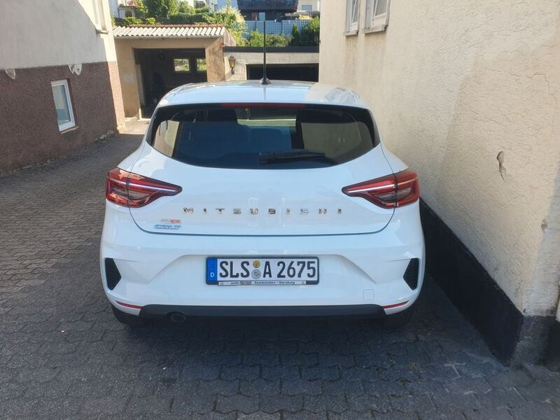 Weiß Gebraucht 2024 Mitsubishi Colt Limousine | 15.700 € (Superpreis) - Bild 1/4