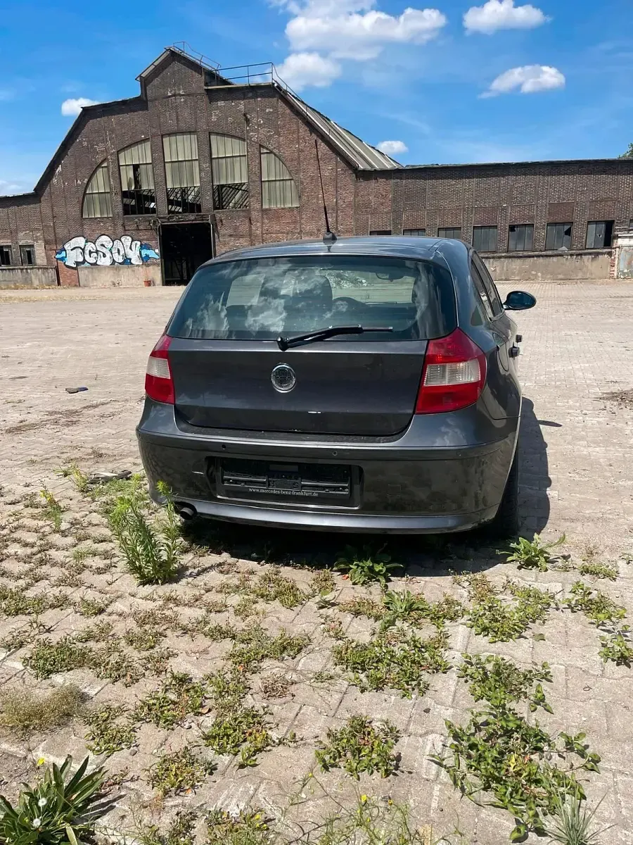 Gebraucht BMW 120 150 PS (110 kW) 2006 Grau Kleinwagen
