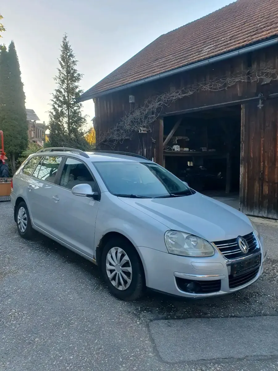 Gebraucht VW Golf V 105 PS (77 kW) 2008 Silber Kombi