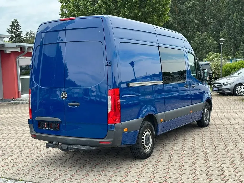 Gebraucht Mercedes Sprinter 150 PS (110 kW) 2022 Blau Van