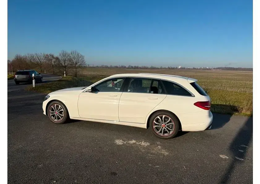Gebraucht Mercedes C200 184 PS (135 kW) 2016 Weiß Kombi