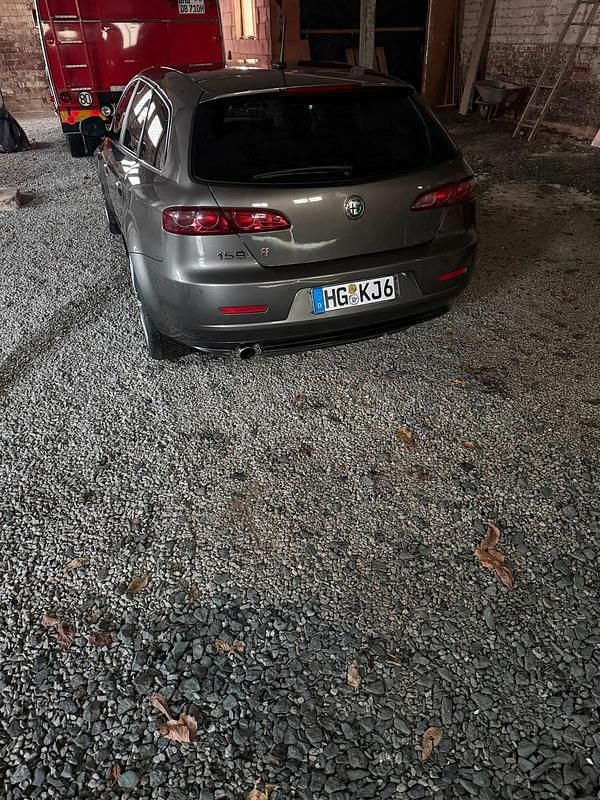 Gebraucht Alfa Romeo 159 Ti 180 PS (132 kW) 2012 Grau Kombi