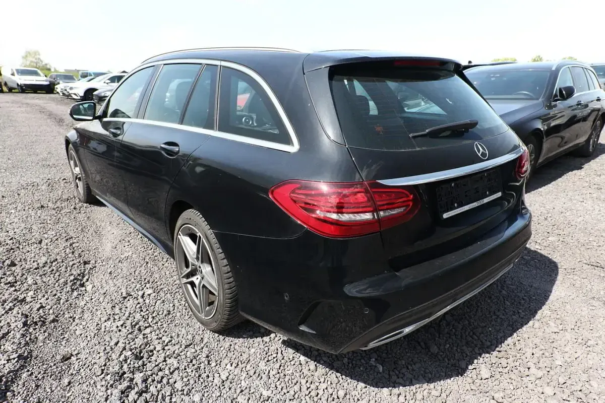 Gebraucht Mercedes C220 AMG line 194 PS (142 kW) 2020 Schwarz Kombi