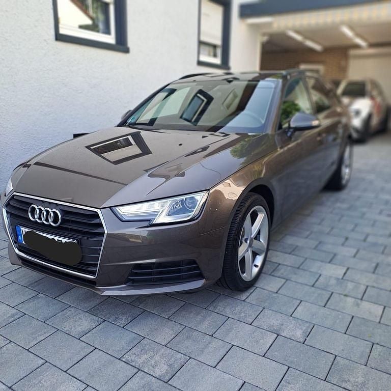 Braun Gebraucht 2017 Audi A4 Kombi | 19.000 € (Fairer Preis) - Bild 1/4