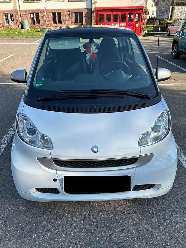 Gebraucht Smart ForTwo Coupé Passion 71 PS (52 kW) 2012 Weiß Coupé