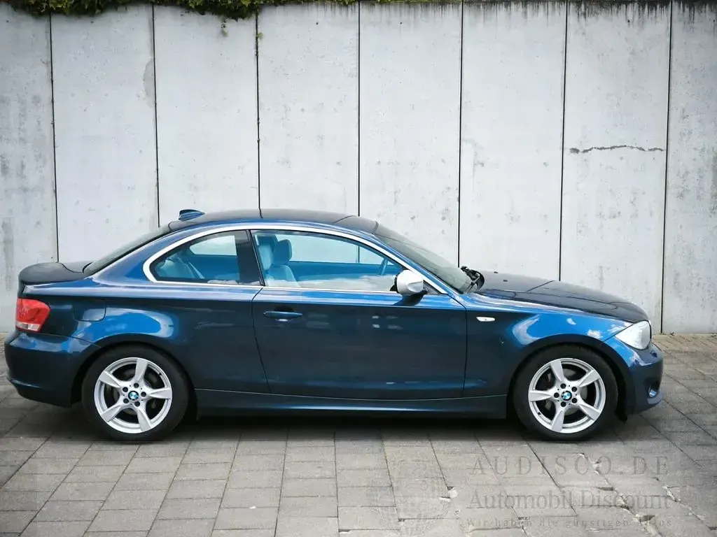 Gebraucht BMW 120 Coupé Exclusive 177 PS (130 kW) 2012 Blau Coupé