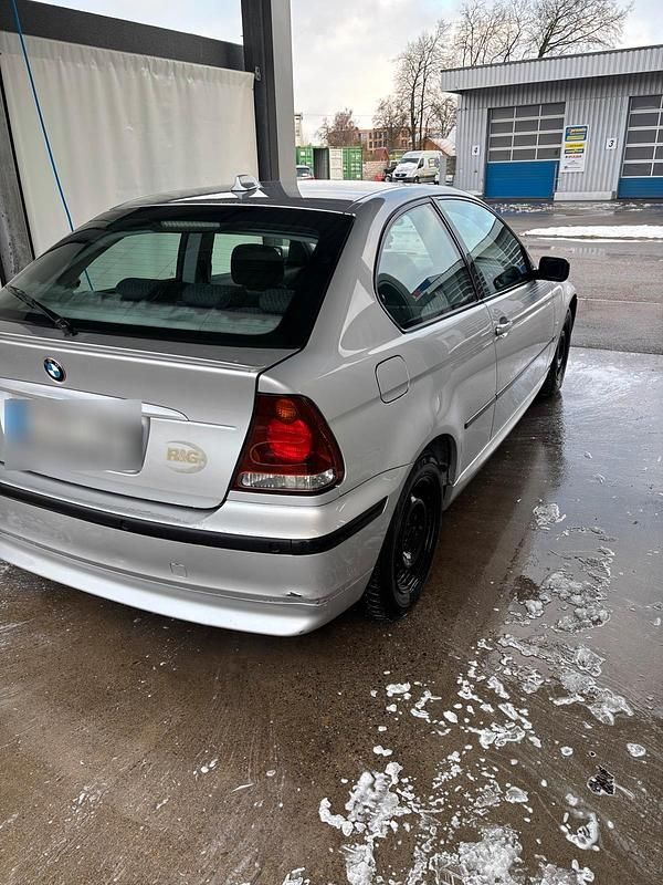 Gebraucht BMW 316 115 PS (84 kW) 2004 Silber Coupé