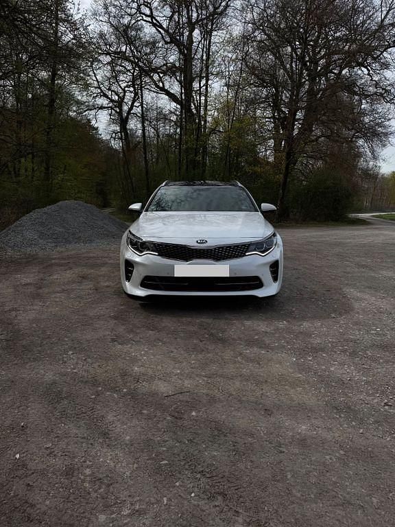 Gebraucht Kia Optima GT 245 PS (180 kW) 2018 Weiß Kombi