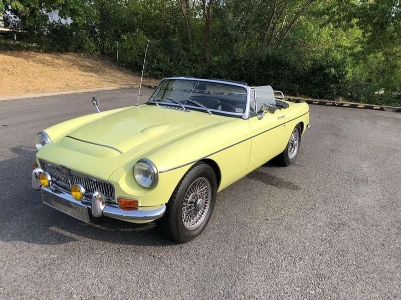 Primerose yellow Gebraucht 1969 MG C Cabrio | 22.900 € - Bild 1/4
