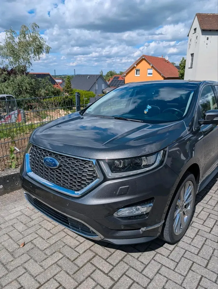 Gebraucht Ford Edge Vignale 209 PS (153 kW) 2017 Grau SUV