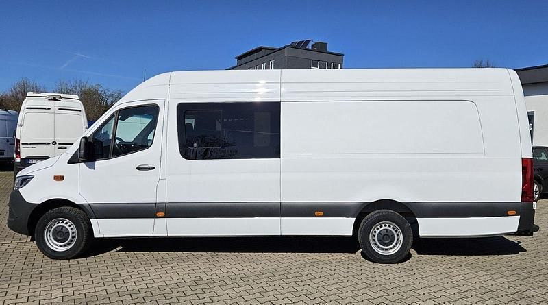 Gebraucht Mercedes Sprinter 170 PS (125 kW) 2025 Weiß Van