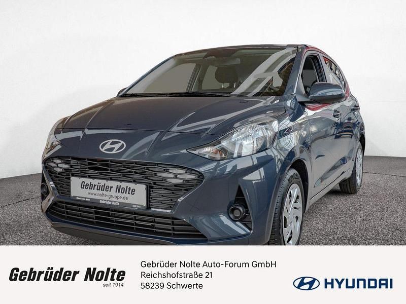Grau Neu 2025 Hyundai i10 Select Kleinwagen | 15.990 € (Fairer Preis) - Bild 1/4