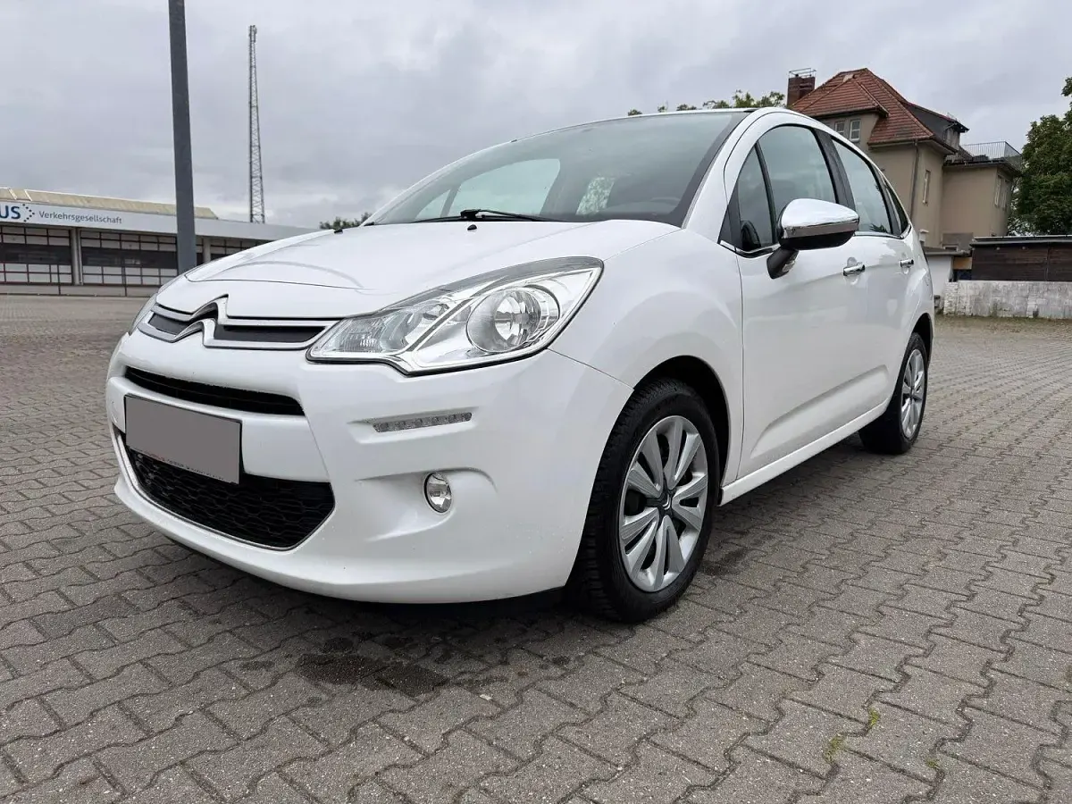 Usado Citroën C3 SELECTION 68 CV (50 kW) 2014 Blanco Utilitario