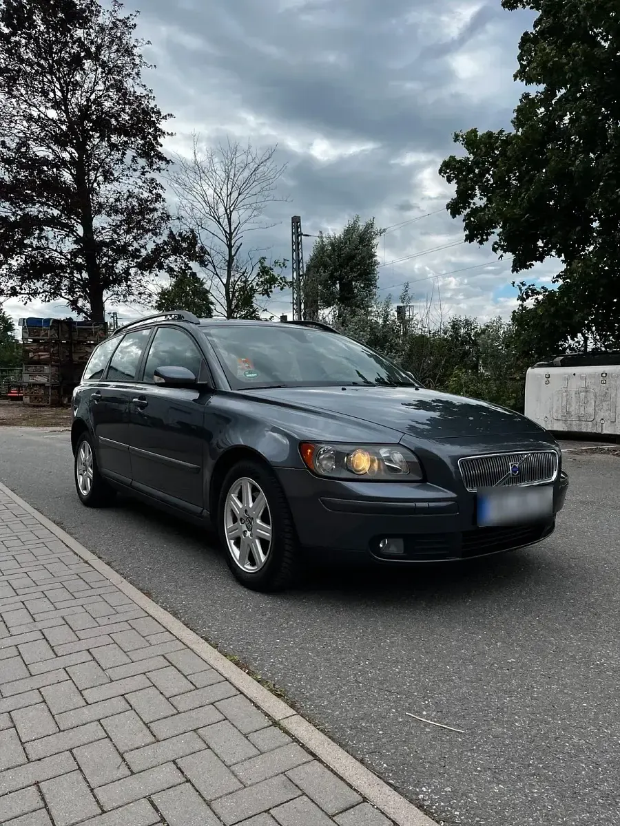 Gebraucht Volvo V50 136 PS (100 kW) 2005 Grau Kombi