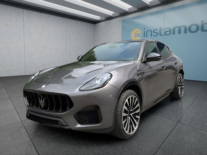 Neu Maserati Grecale 330 PS (242 kW) 2025 Grau SUV