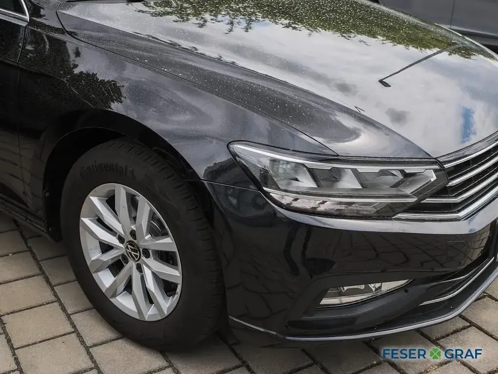 Gebraucht VW Passat Business 150 PS (110 kW) 2023 Schwarz Kombi